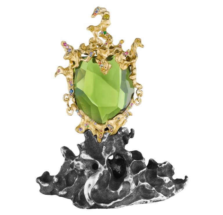 Green Genie Peridot Jewel Pendant